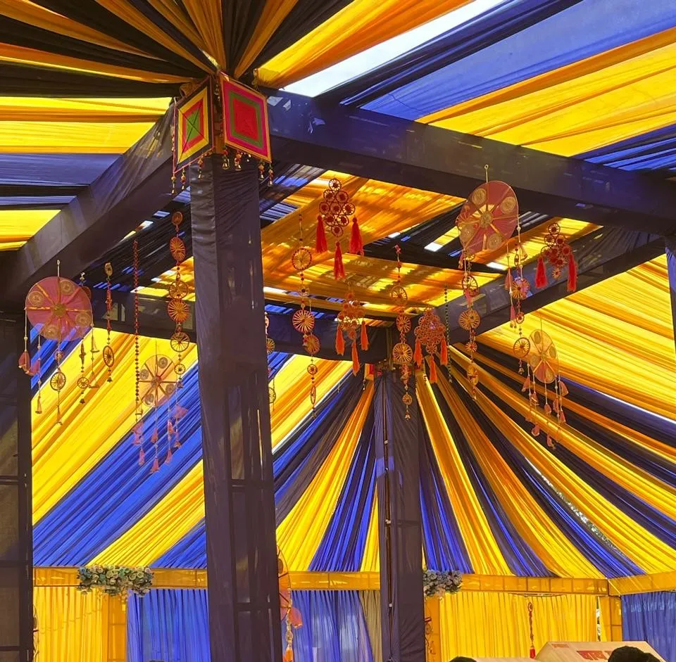 Beautiful decoration setup under tent with floral designs